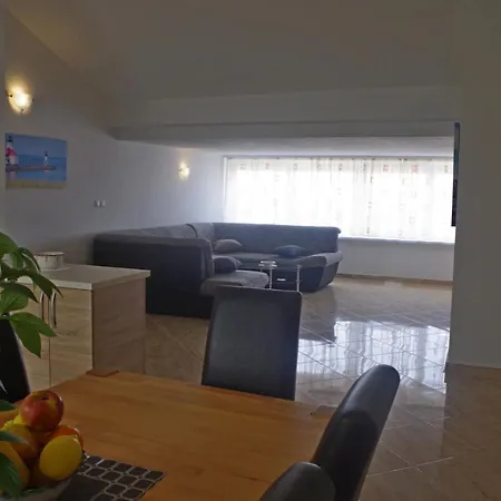 Holiday Juric Apartment